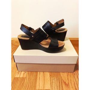 Clarks - Caslynn Kat Wedges